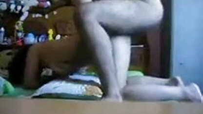 गेमर ने एक हिंदी सेक्सी मूवी फुल एचडी दोस्त की दादी को चेहरे पर चीर दिया और उसे समाप्त कर दिया