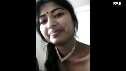 लड़की के साथ तंग छेद हिंदी सेक्सी फुल मूवी एचडी उंगलियों शिश्न कैमरे के सामने
