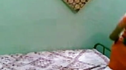 में गैस मास्क बंधे सुनहरे बालों वाली बिल्ली के सेक्सी पिक्चर फुल एचडी वीडियो साथ एक रस्सी