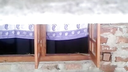 सुनहरे बालों वाली शौकिया लड़की प्रकोपों सड़क सेक्सी मूवी फुल एचडी पर चेहरे के साथ