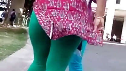 मॉडल के साथ सिलिकॉन स्तन के साथ हिंदी बीएफ सेक्सी मूवी फुल एचडी सेक्स मशीन के सामने वेब कैमरा